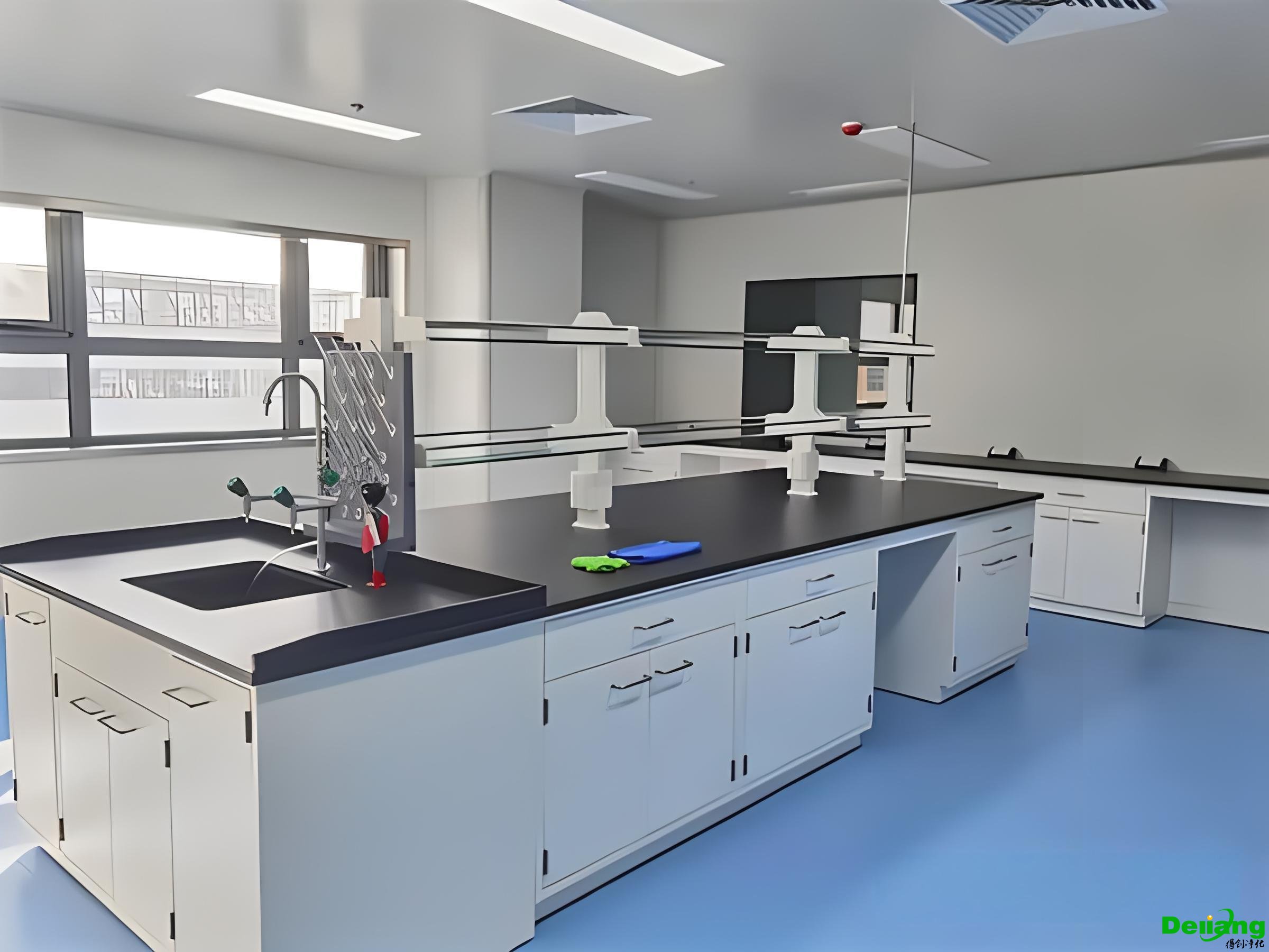 全鋼中央實(shí)驗(yàn)臺產(chǎn)品大圖1